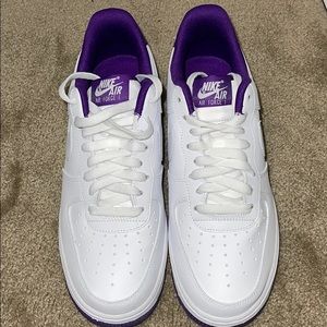 Mens Nike Air Force 1 (Voltage Purple)